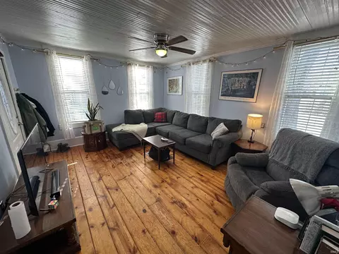Living - 715 W Oak St, Mitchell, IN 47446 photo 2 of 2