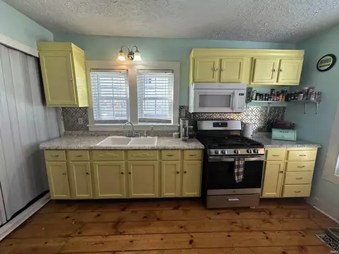 Kitchen - 715 W Oak St, Mitchell, IN 47446 photo 2 of 2