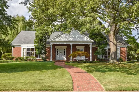 3720 E Mulberry St, Evansville, IN 47714