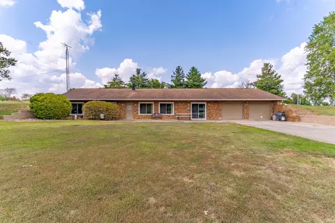4063 S 900 E, Oakland City, IN 47660