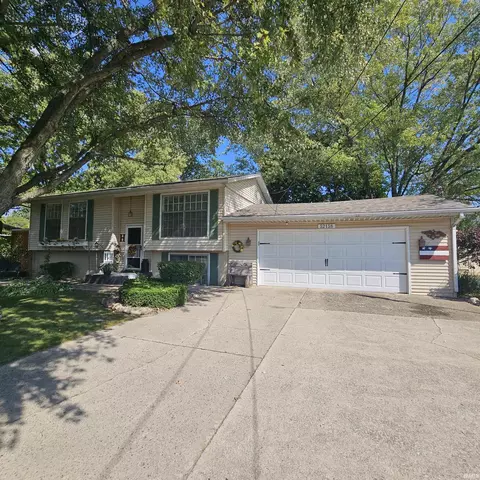 52158 County Road 9, Elkhart, IN 46514