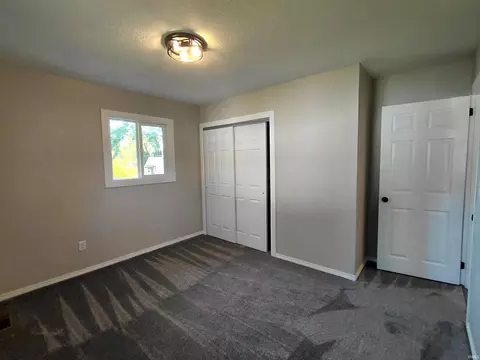 627 E Pine St, Muncie, IN 47303 photo 12