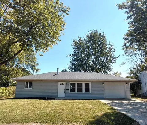 627 E Pine St, Muncie, IN 47303 photo 18