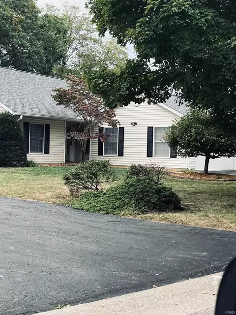 3910 S Bay Tree Ln, Bloomington, IN 47401