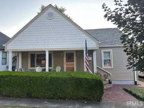 255 N Fourth St, Zionsville, IN 46077