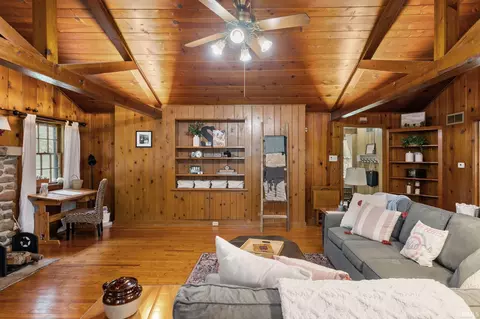 51757 Hickory Rd, Granger, IN 46530 photo 8