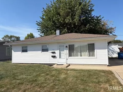 716 W Wharton Dr, Marion, IN 46952