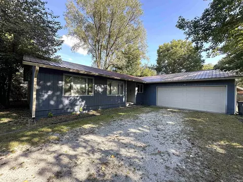 4424 E 10th St, Bloomington, IN 47408