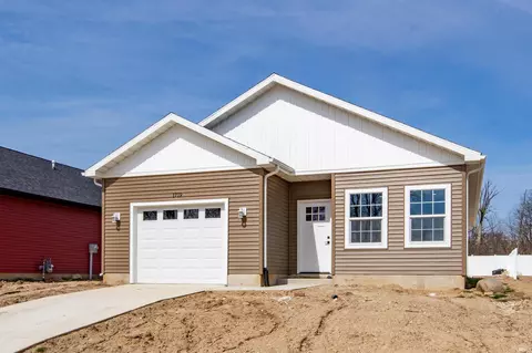 1719 Thornhill Dr, South Bend, IN 46614