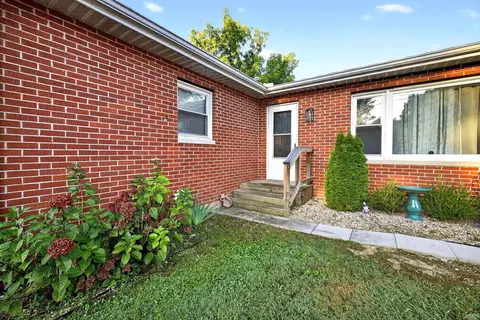 809 Smith Ave, Oolitic, IN 47451 photo 3