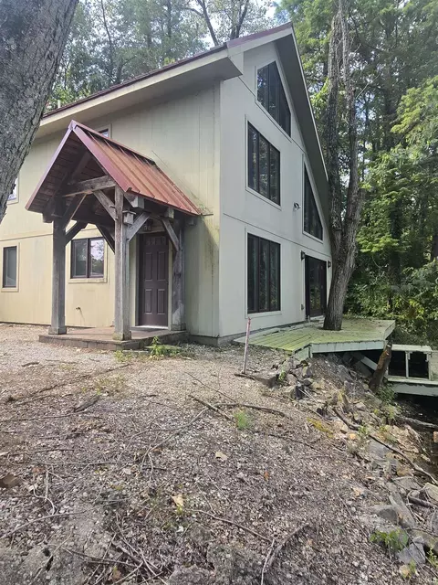 489 State Road 68 W Hwy, Lynnville, IN 47619