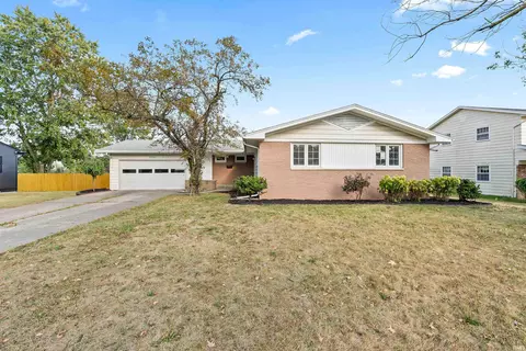 5532 Riviera Dr, Fort Wayne, IN 46825
