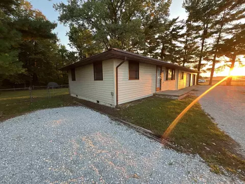 220 E 950 S Rd, Fairmount, IN 46928 photo 6