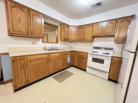 220 E 950 S Rd, Fairmount, IN 46928 photo 8