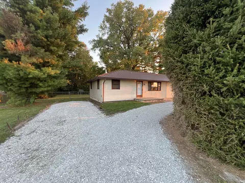 220 E 950 S Rd, Fairmount, IN 46928 photo 5