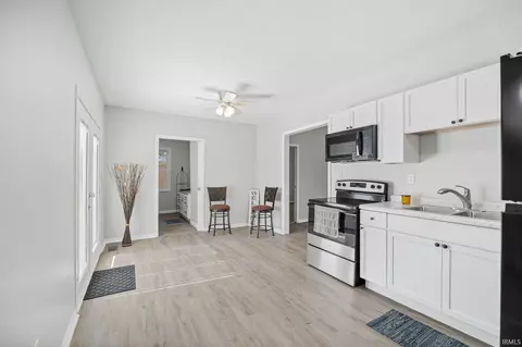 308 W Summit St, Delphi, IN 46923 photo 9