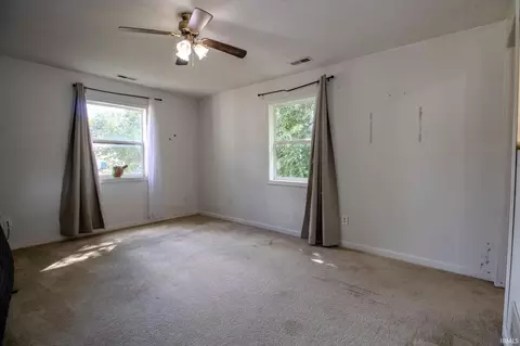 501 W John St, Knox, IN 46534 photo 7