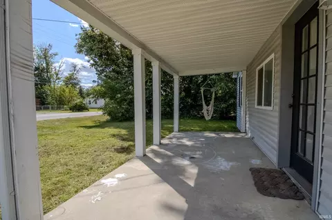 501 W John St, Knox, IN 46534 photo 15