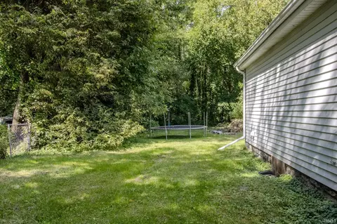 501 W John St, Knox, IN 46534 photo 14