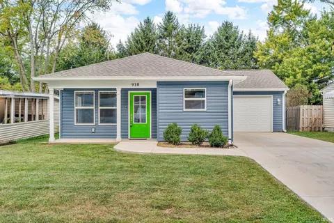 910 Greenwich Rd, Lafayette, IN 47905