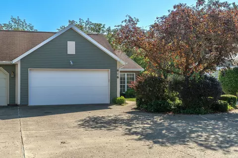 606 Westview Cir, West Lafayette, IN 47906