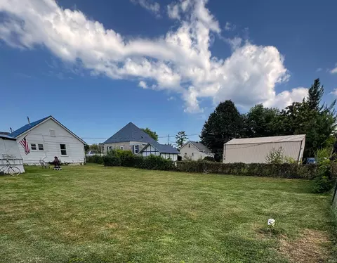 Exterior - 222 Grissom Ave, Mitchell, IN 47446 photo 5 of 6