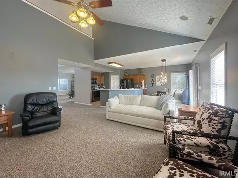 Living - 2721 E 100 S, Tipton, IN 46072 photo 5 of 6