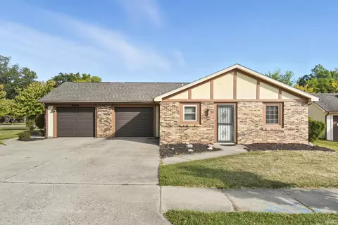 828-830 Villa Park Ct, Fort Wayne, IN 46808
