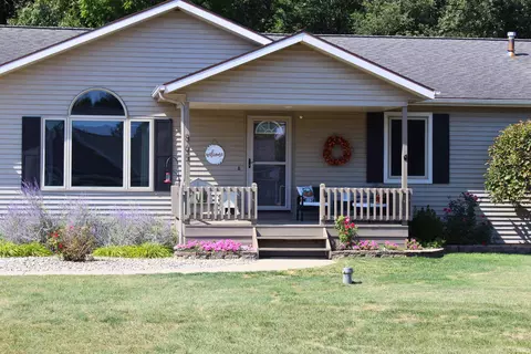865 N 280 W, Angola, IN 46703