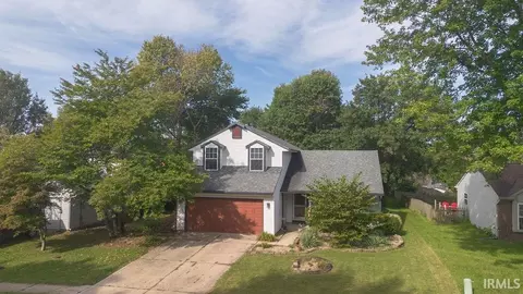 2712 S Pine Meadows Dr, Bloomington, IN 47403