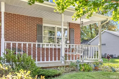 4306 E Whitley Dr, Bloomington, IN 47401 photo 4