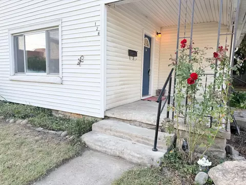 126 E 8th St, Peru, IN 46970 photo 3