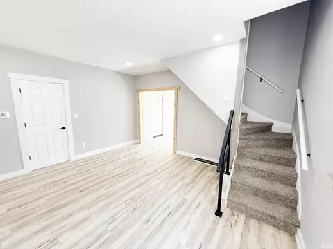 126 E 8th St, Peru, IN 46970 photo 11