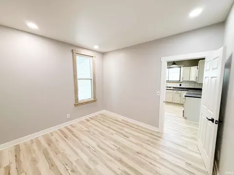 126 E 8th St, Peru, IN 46970 photo 20