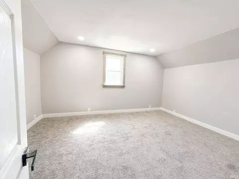 126 E 8th St, Peru, IN 46970 photo 22