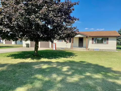 Exterior - 1295 E 250 N Rd, Lagrange, IN 46761 photo 1 of 6
