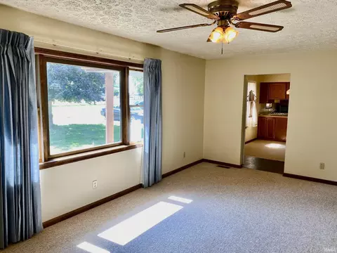 Living - 1295 E 250 N Rd, Lagrange, IN 46761 photo 1 of 1