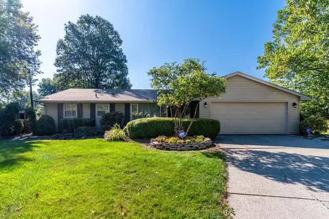 4102 Glenview Ct, Fort Wayne, IN 46815