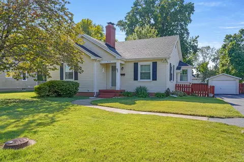 915 S Cullen Ave, Evansville, IN 47715