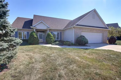 5622 Sawmill Woods Blvd, Fort Wayne, IN 46835