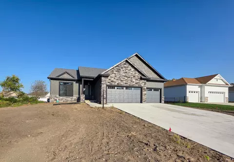 1602 Stoneham Dr, Mishawaka, IN 46544