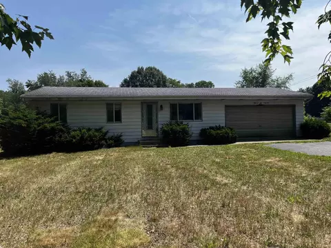 56266 Butternut Rd, South Bend, IN 46619
