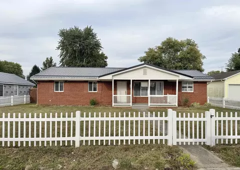 404 N Gretchen St, Walton, IN 46994