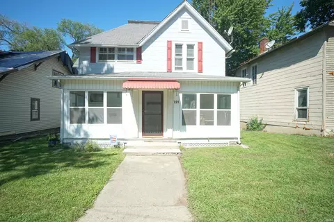221 N Fort Wayne Ave, Warsaw, IN 46580