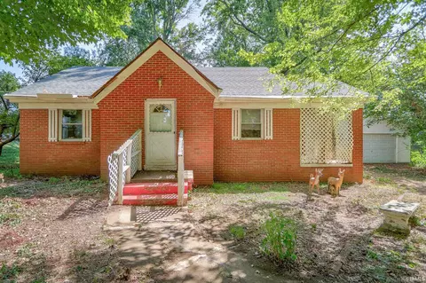 7801 Bartels Dr, Evansville, IN 47710