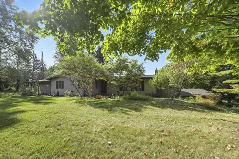 3309 E Kenway Dr, Warsaw, IN 46582