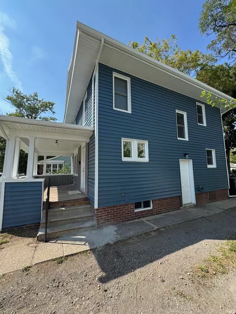 Exterior - 809 Ewing Ave, South Bend, IN 46613 photo 4 of 5