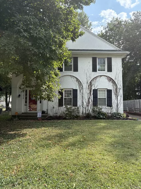 1019 Ravenswood Dr, Evansville, IN 47714
