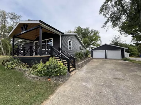 930 Sunset Dr, Covington, IN 47932 photo 35