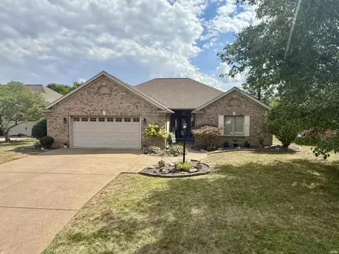 2717 Wheaton Dr, Evansville, IN 47725